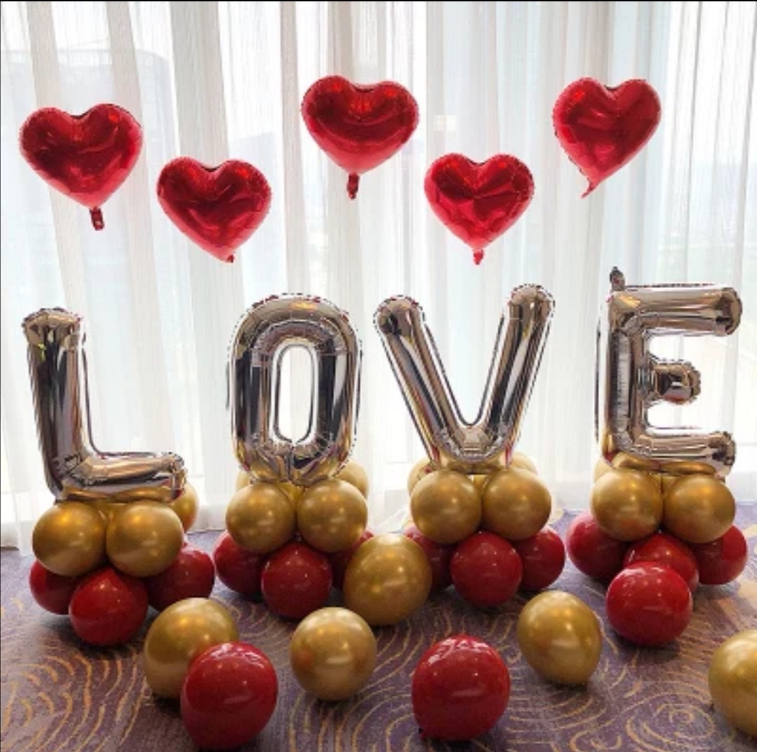 LOVE ballon showdecoratie - Afbeelding 4